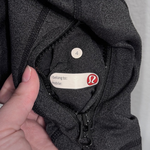 Lululemon 2010’s Define Jacket in Charcoal Gray - Women’s 4 - Picture 5 of 7